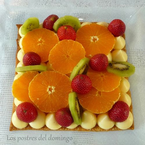 tarta-de-hojaldre-y-crema_con-frutas