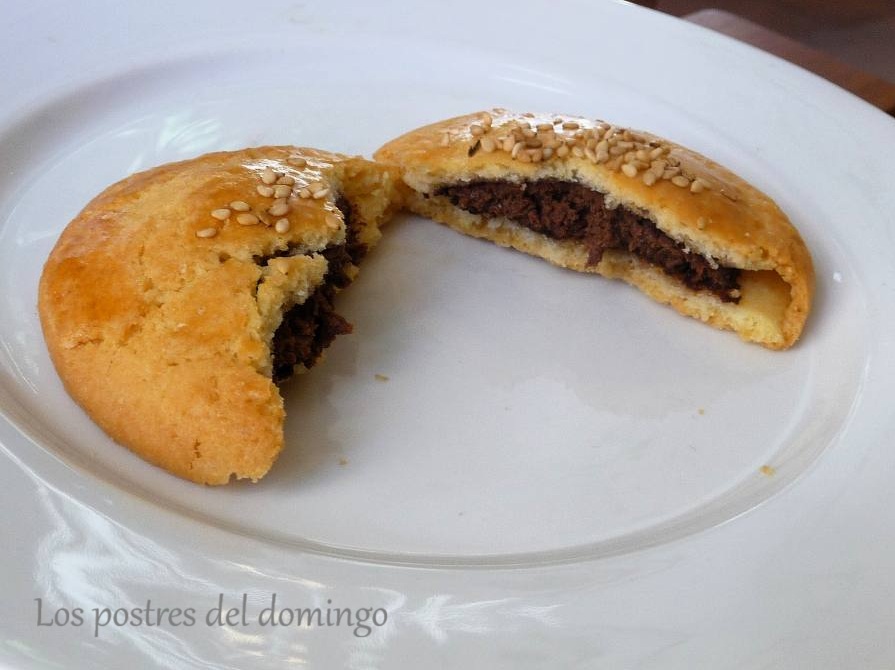 galletas rellenas de chocolate con sésamo_detalle